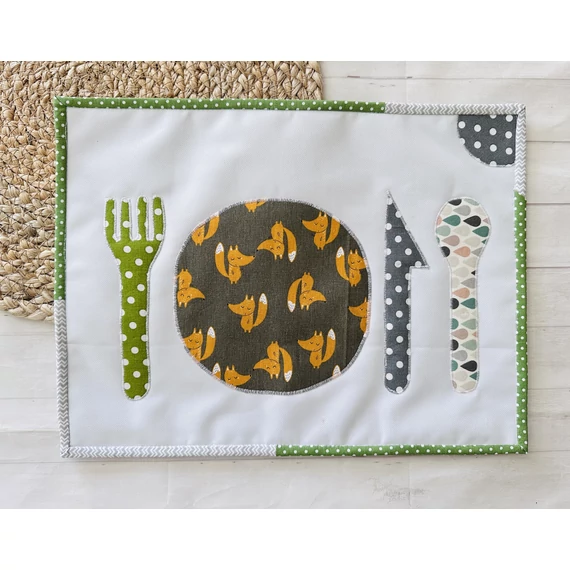 Montessori tányéralátét - olajzöld rókás